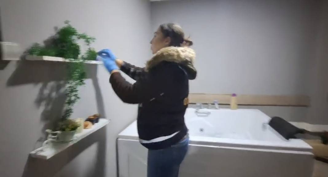 Masaj salonlarına 'fuhuş' baskını: Çok sayıda gözaltı var! 4